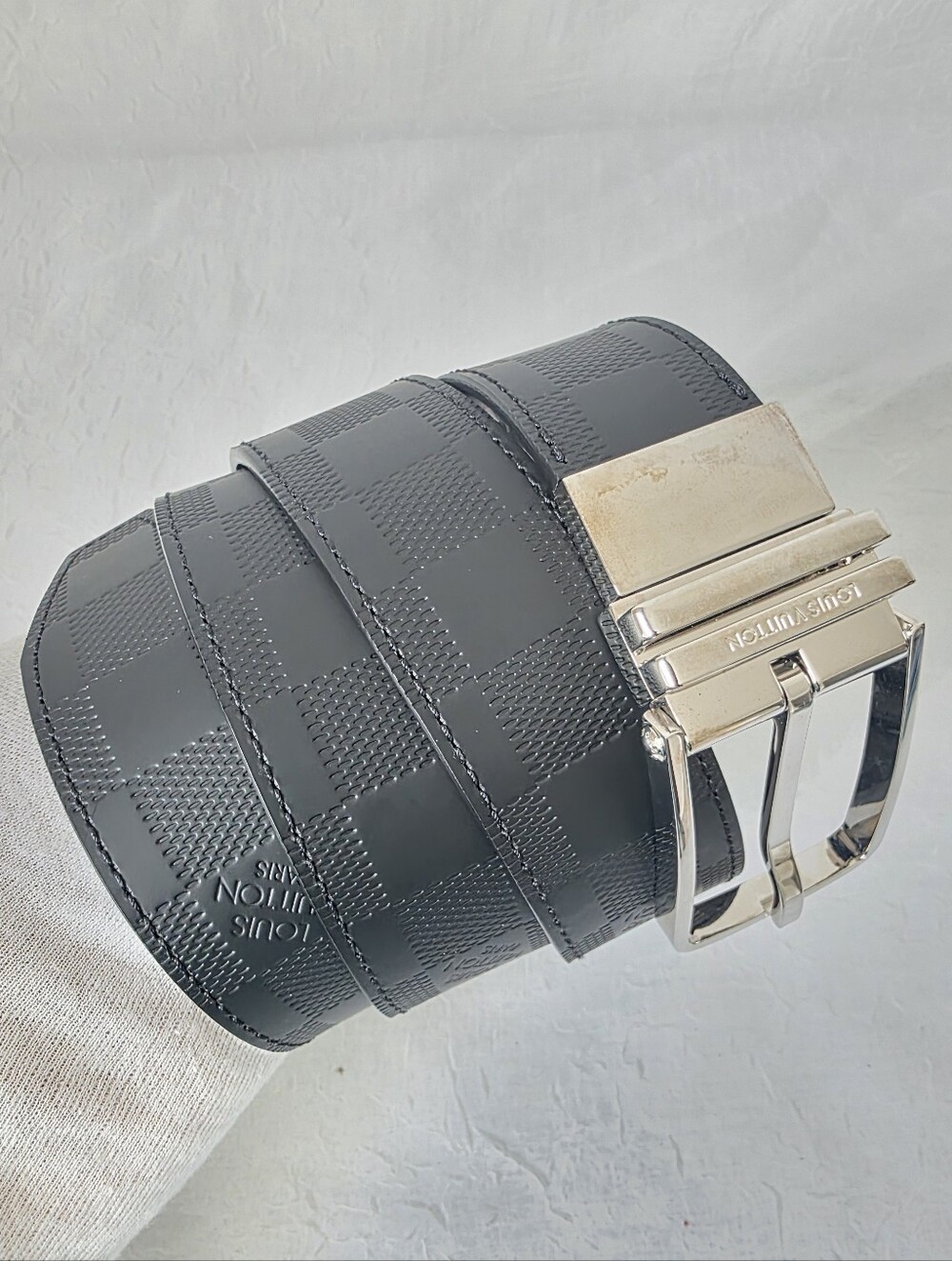 Auth Louis Vuitton Men’s Black Damier Patent Leather Belt